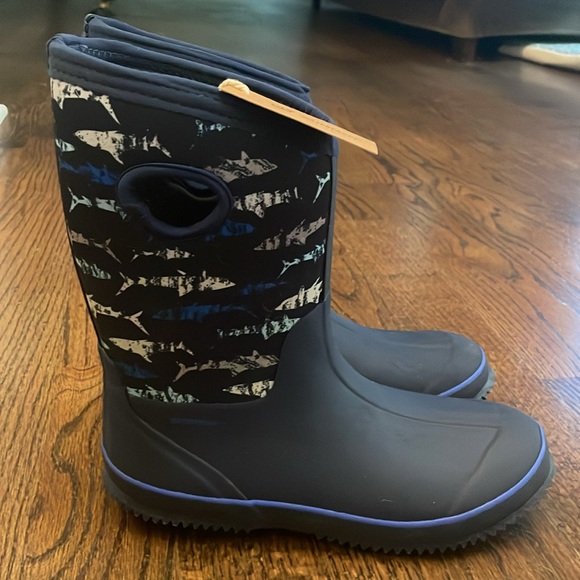 NWT Solarrain Rain boots, big kids size 6 - Picture 7 of 14